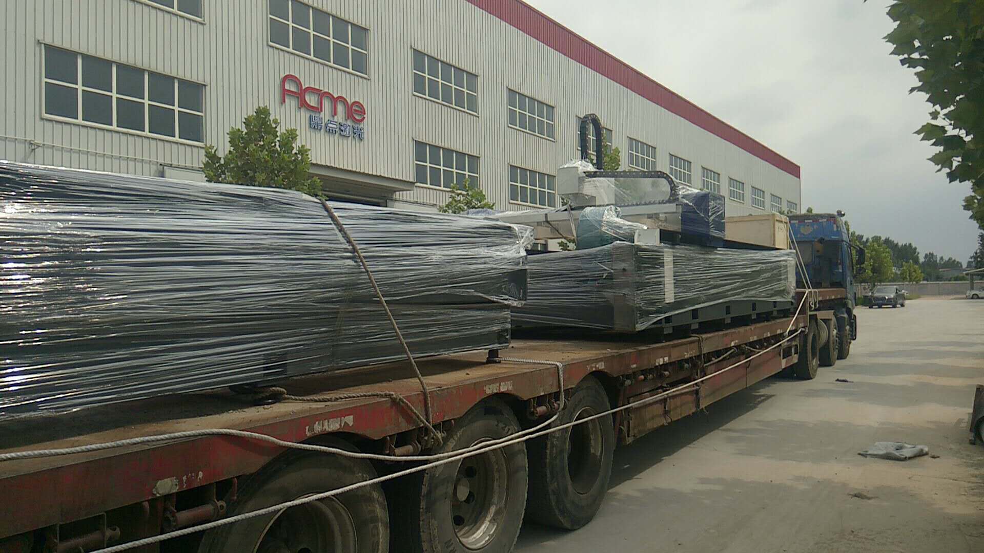 fiber laser metal sheet cutting machine